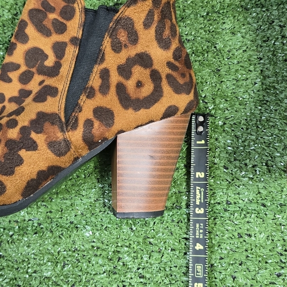 SIMPLY SOUTHERN | 147258 LEOPARD HEELED ANKLE CHELSEA BOOTIES - Picture 15 of 16